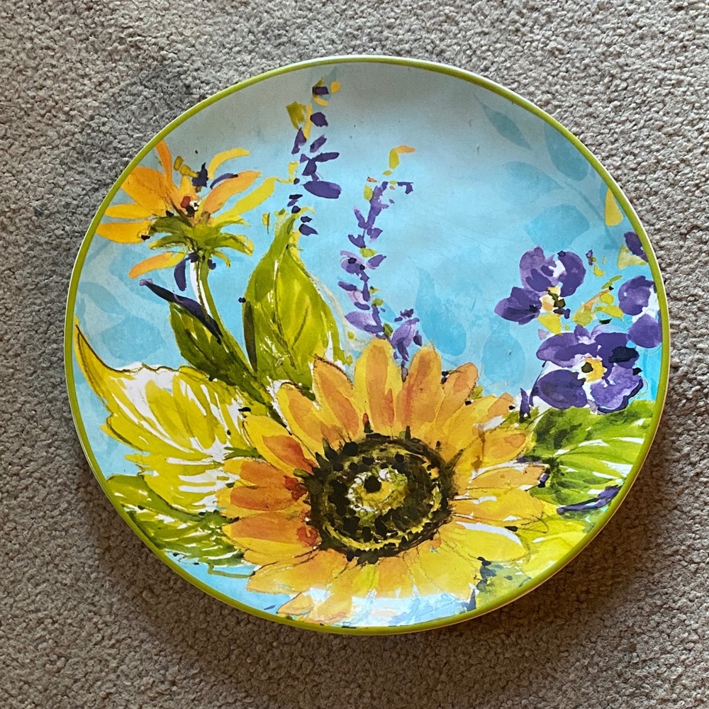 Floral Decorative Plate with Sunflower Design